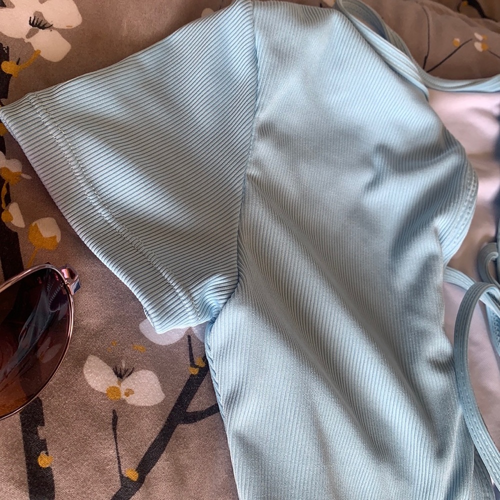 Ribbed tie front thing bikini suit - Picture 7 of 8